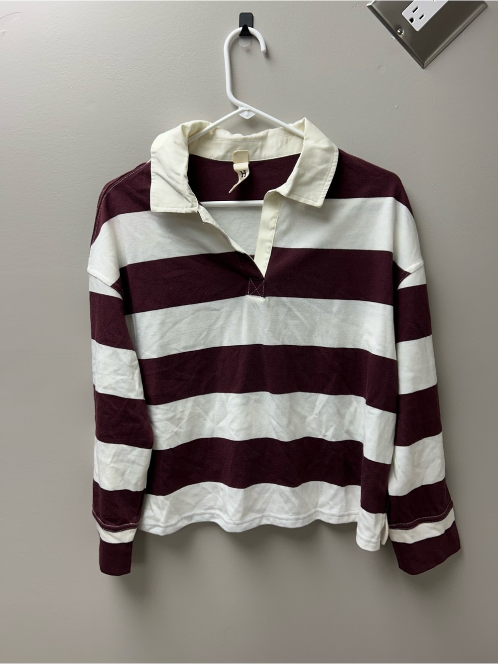 Harper + Zoe Women’s V Neck Collared Rugby Burgundy and White Striped Shirt